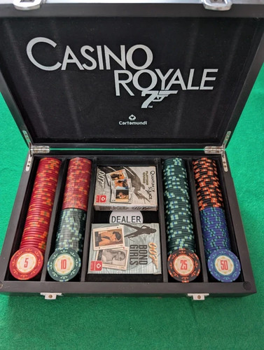 Casino royale poker chips set - royale,
