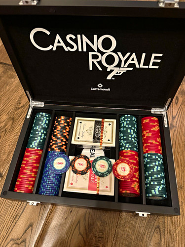 Casino royale 007 - casino,