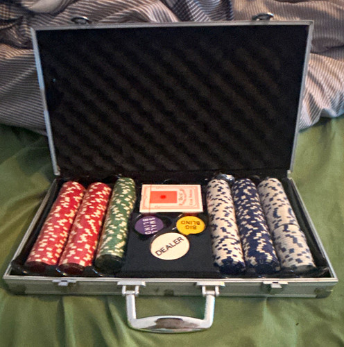 200 casino poker chip set - 200,